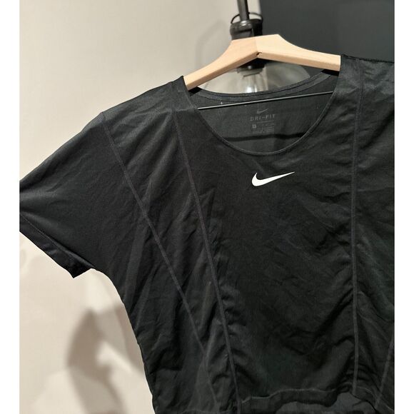 Nike Icon Clash City Sleek T-Shirt - Picture 3 of 7